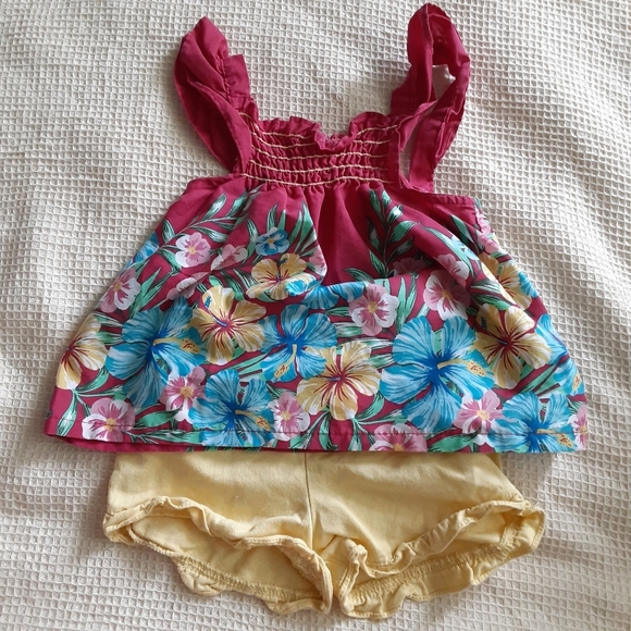 ✨5/$25✨Toddler summer matching short set, 3T - Picture 1 of 6